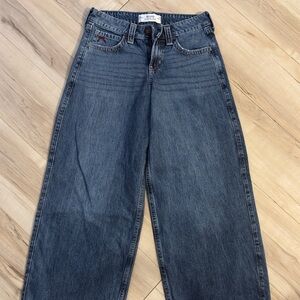 hollister low-rise super baggy jeans
